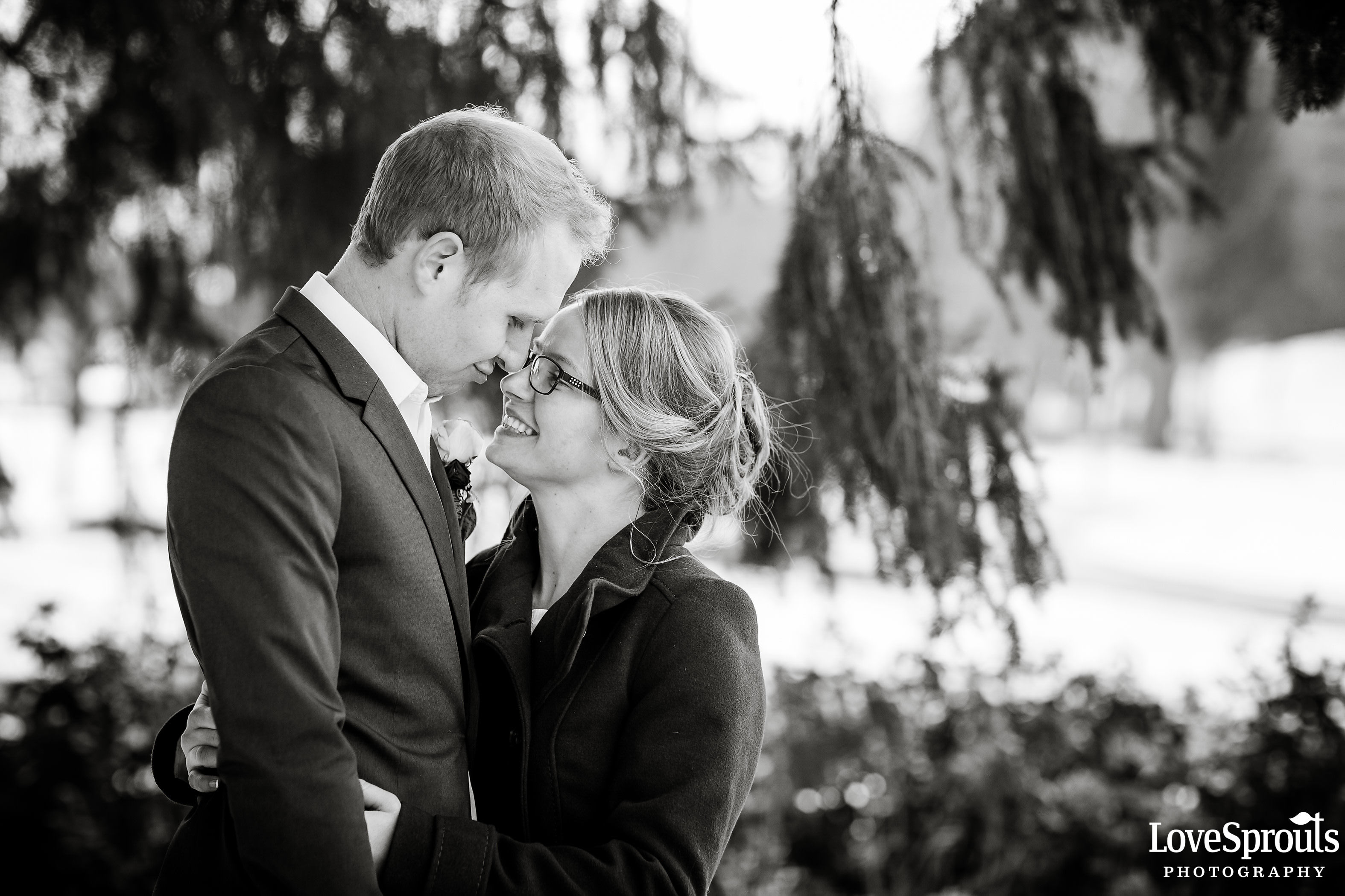Kitchener Wedding Photographers – Rebecca & Garett – Victoria Park Pavillion Wedding