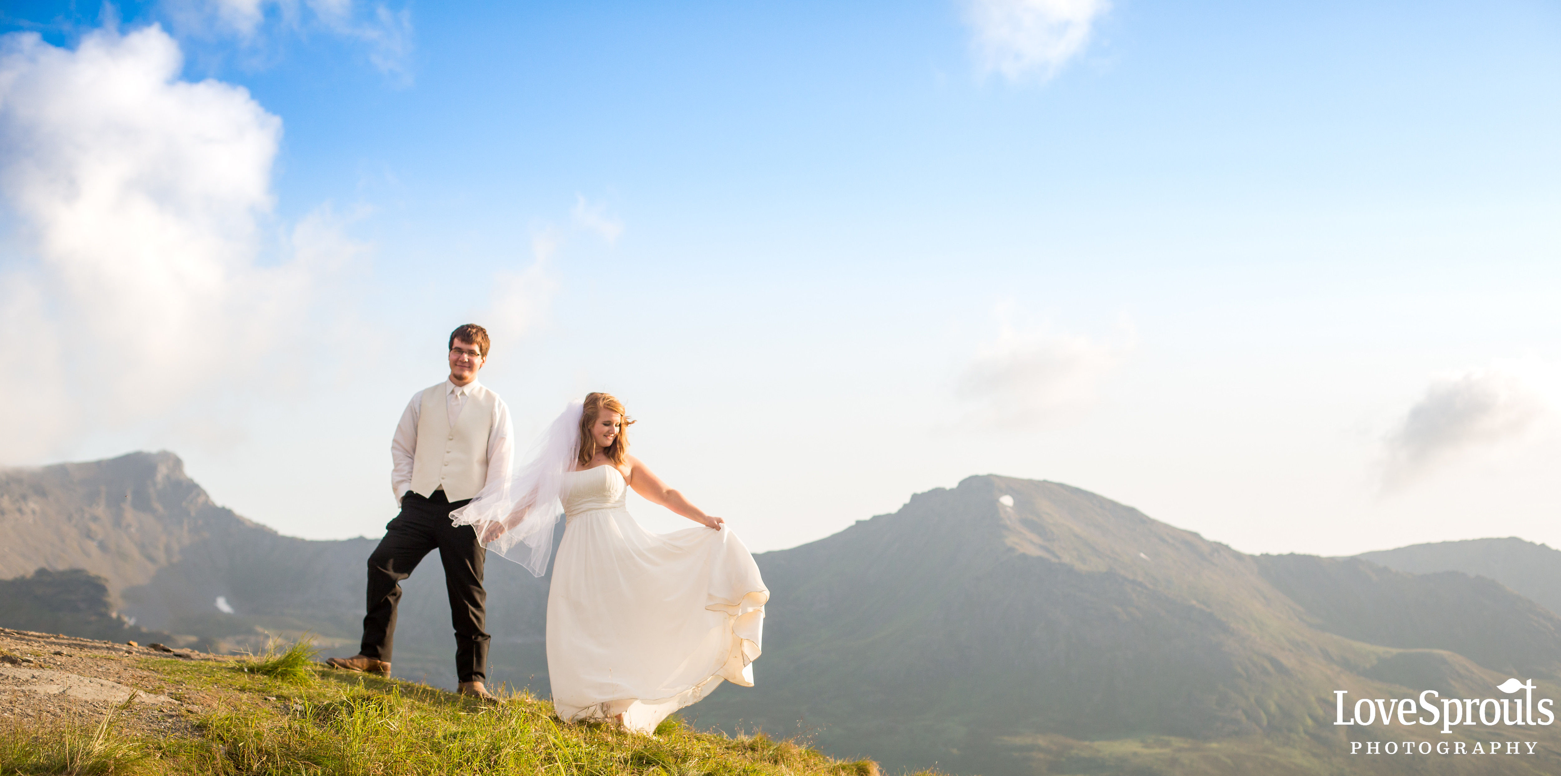 Palmer Wedding Photographers – Ashlyn & Jareth – Hatchers Pass