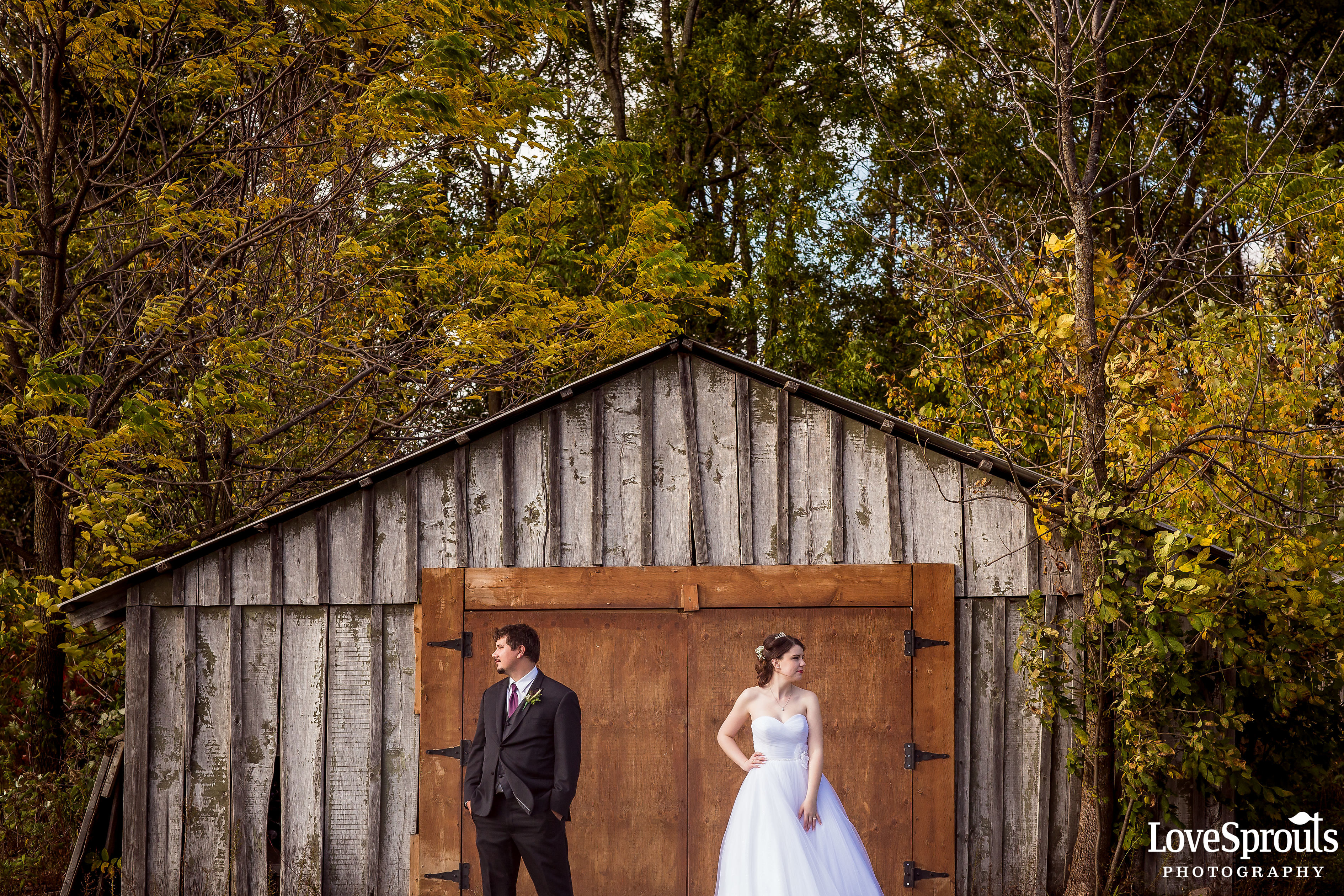 Cambridge Wedding Photographers – Kailey + Taylor – Beaverdale Golf & Country Club Wedding