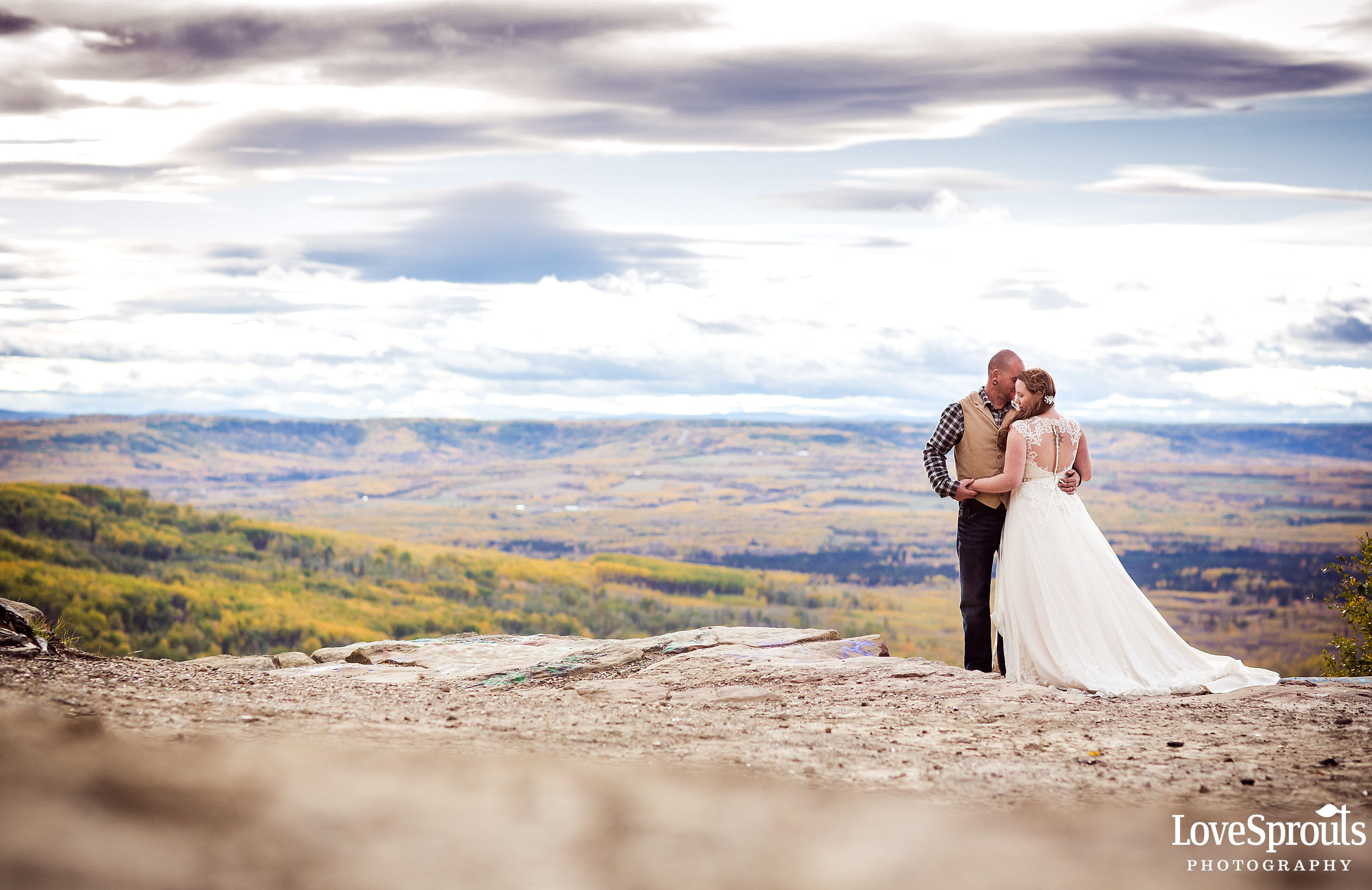 Dawson Creek Wedding Photographers – Laura & Daniel – Windmill Cliff