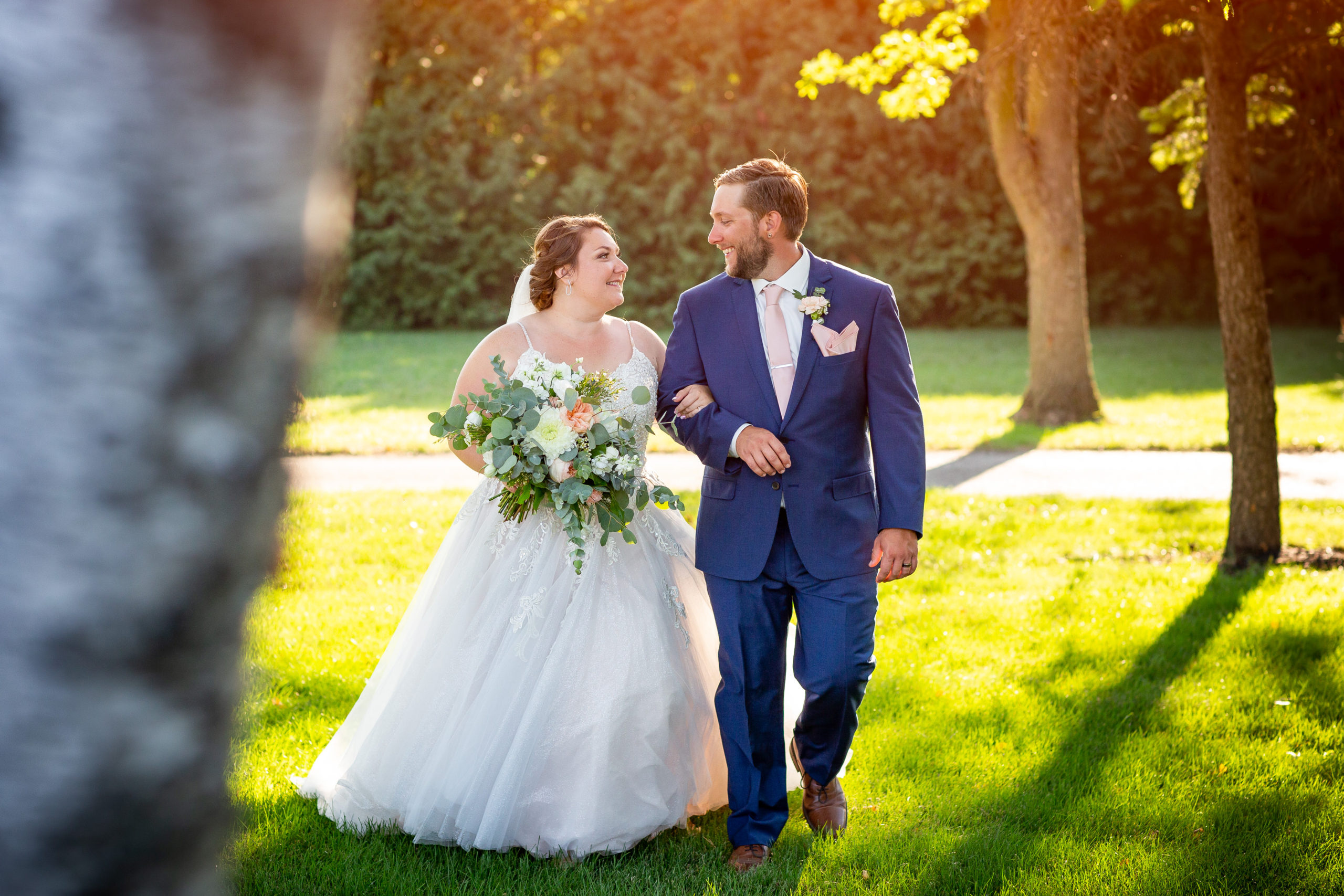 Cambridge Wedding Photographers – Monica & Jeremy – Roseville Estates